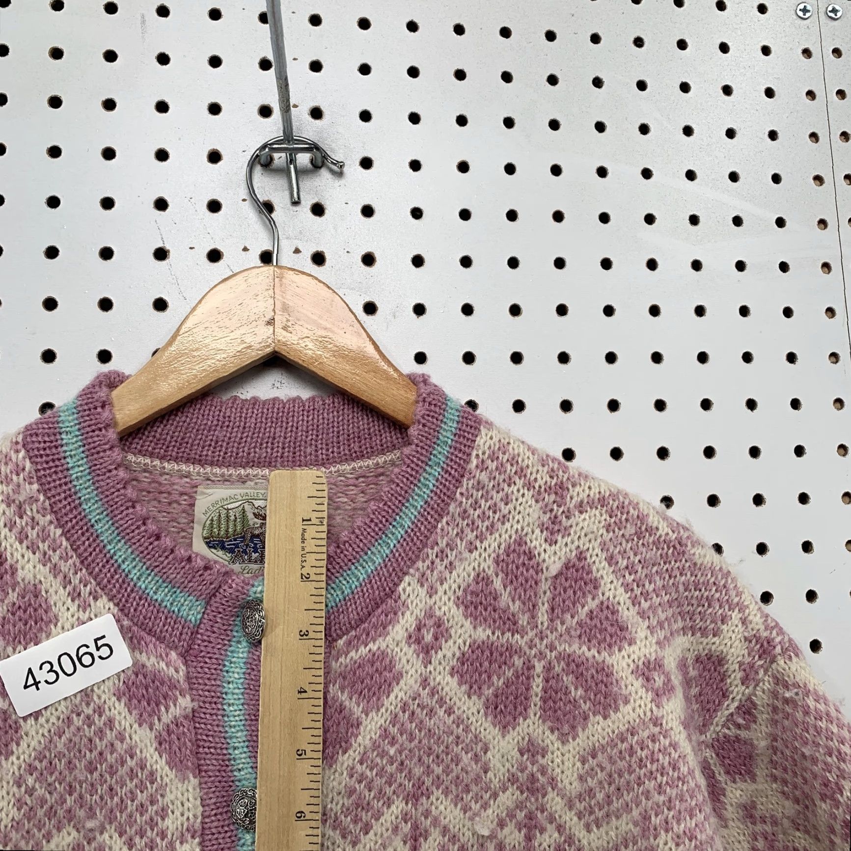 VINTAGE ALPS Mountaineering Wool Cardigan Sweater Ladies M Beige Graphic Print Collared Long Sleeve Casual Made in USA Womens