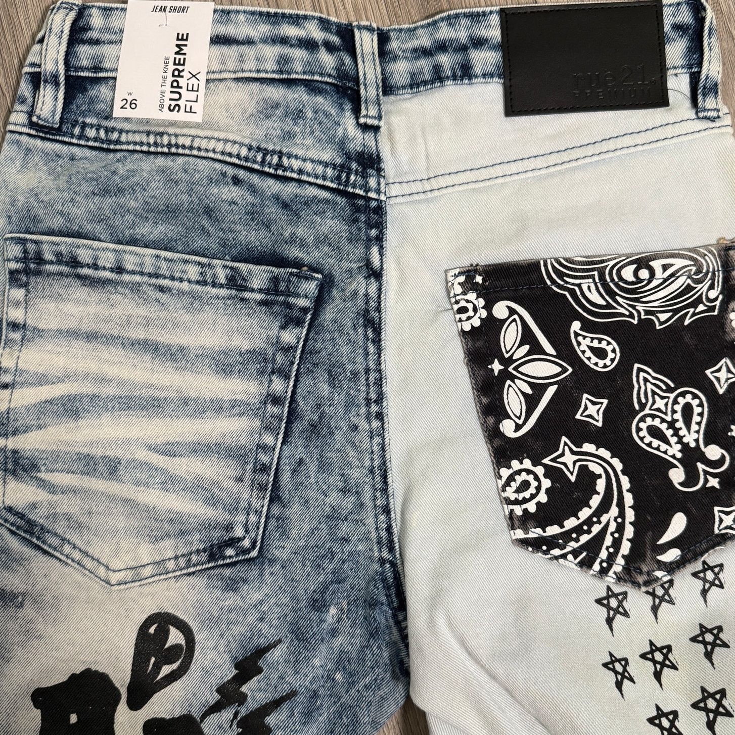 rue21 Rue 21 Denim Jean Shorts Patchwork Supreme Flex Graffiti 26 Size US 26 / EU 42 - 3 Thumbnail