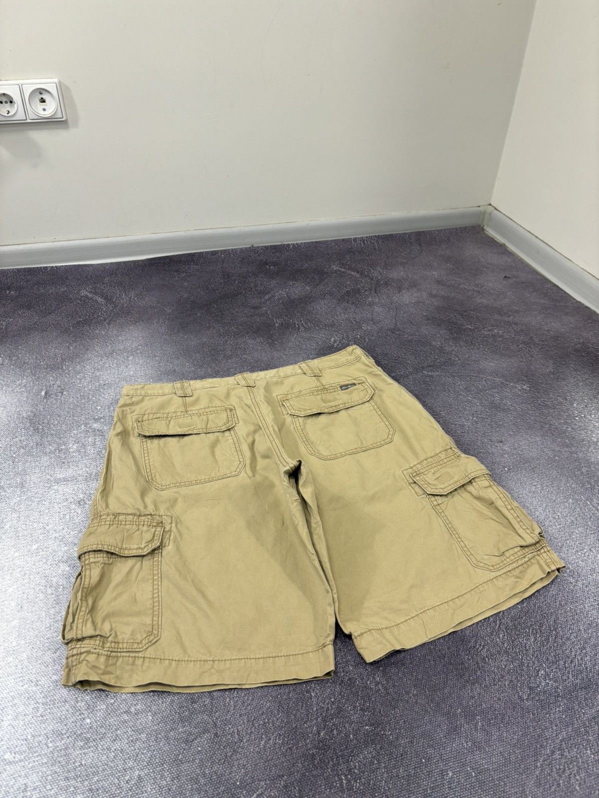 Eddie Bauer Eddie Bauer Vintage Y2K Men’s Utility Hype Dyed Cargo Shorts Size US 36 / EU 52 - 12 Thumbnail