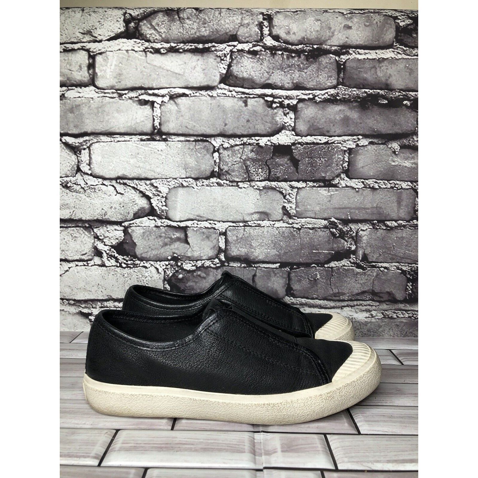 Frye Frye Black Leather Slip On Comfort Casual Sneakers Shoes Wom Size US 7 / IT 37 - 16 Thumbnail