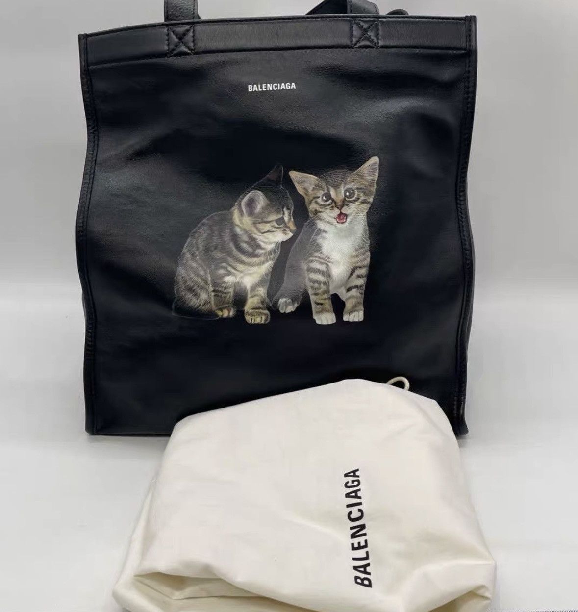 Balenciaga Balenciaga FW18 Leather Cat Tote Black Size ONE SIZE - 1 Thumbnail