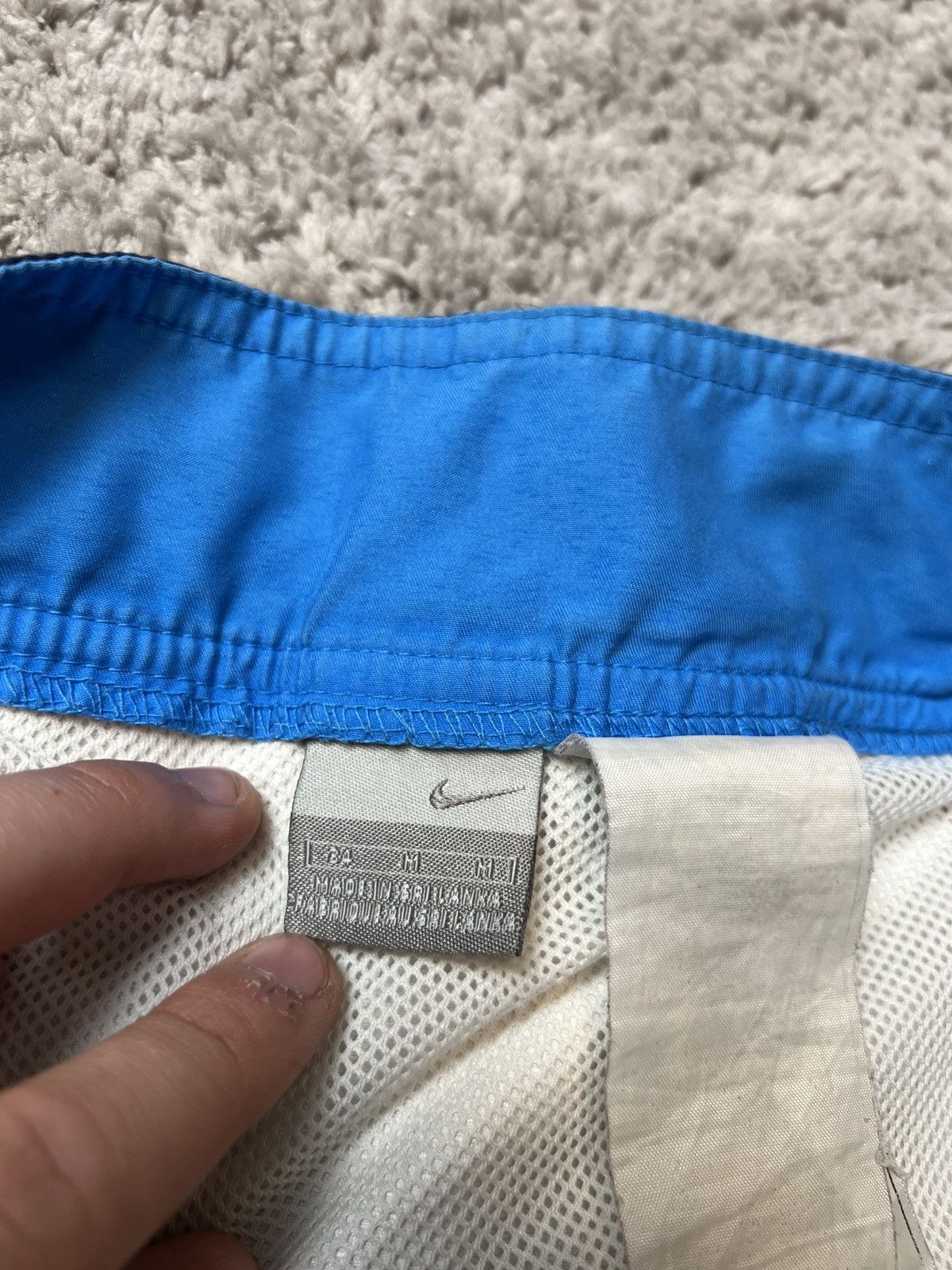 Nike × Vintage 90s Vintage Nike Swoosh Logo Shorts Travis Style Size M Size US 34 / EU 50 - 7 Thumbnail