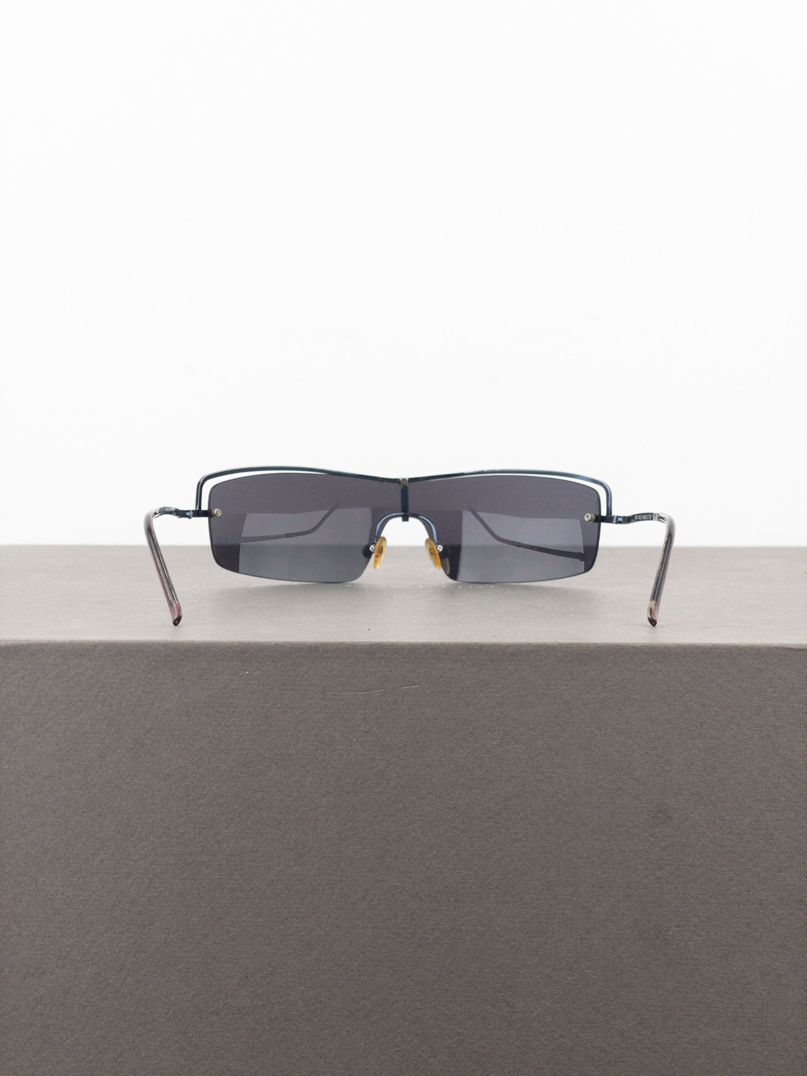 Gucci Gucci by Tom Ford 2000s GG2683/S Wrap Mask Shield Sunglasses Size ONE SIZE - 6 Thumbnail