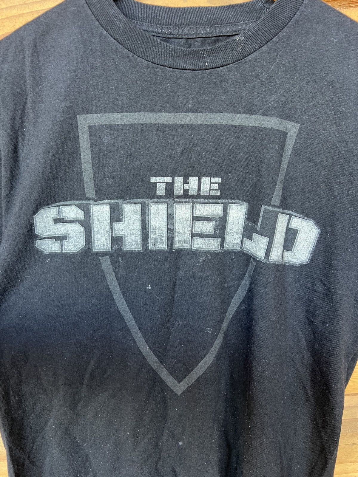 Band Tees VINTAGE THE SHIELD JUSTICE ISN’T FREE WWE T SHIRT GRAPHIC Size US M / EU 48-50 / 2 - 3 Thumbnail