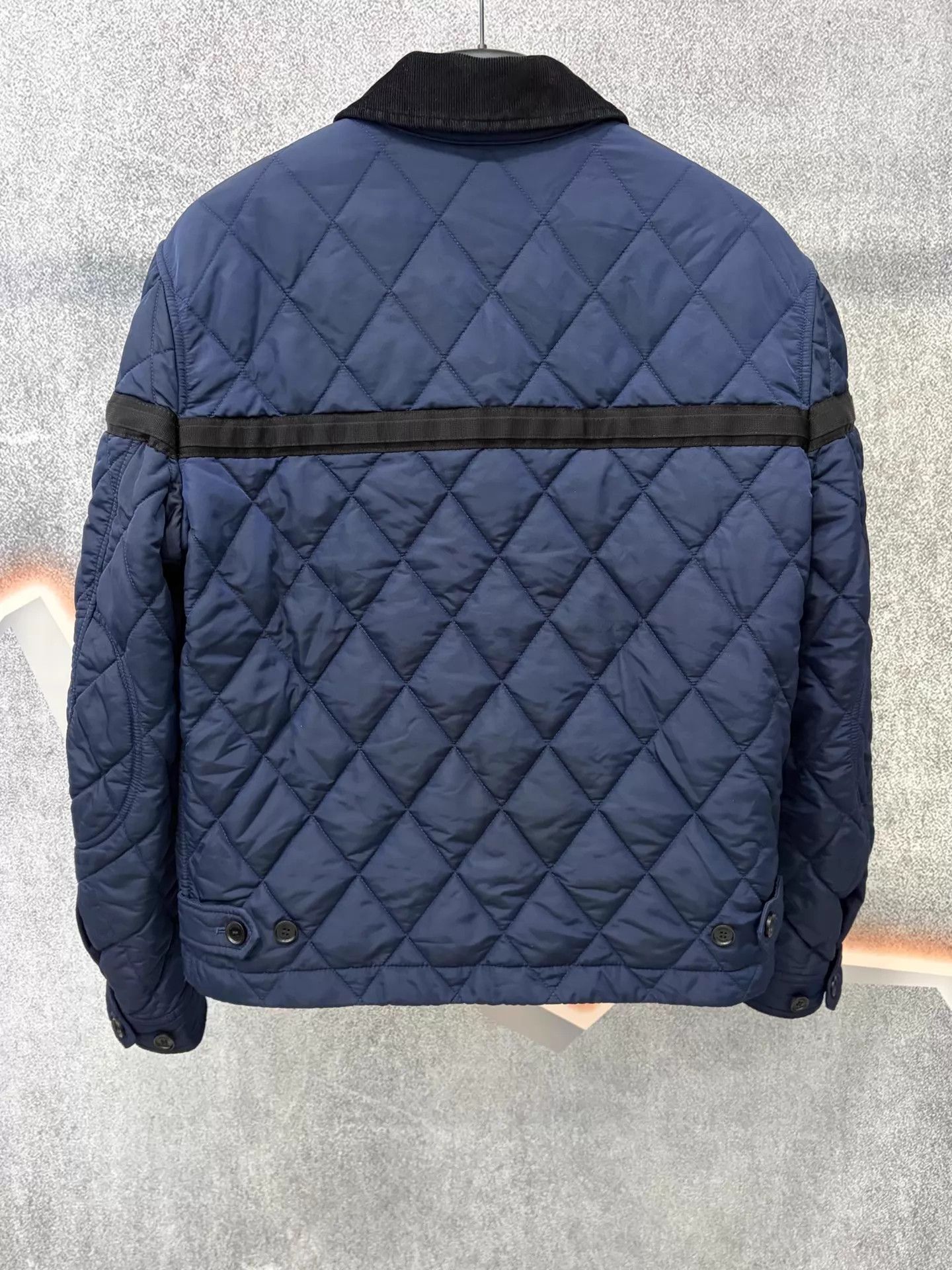 Burberry Burberry Men's Classic Navy Blue Down Jacket S (Near New) Size US S / EU 44-46 / 1 - 2 Thumbnail