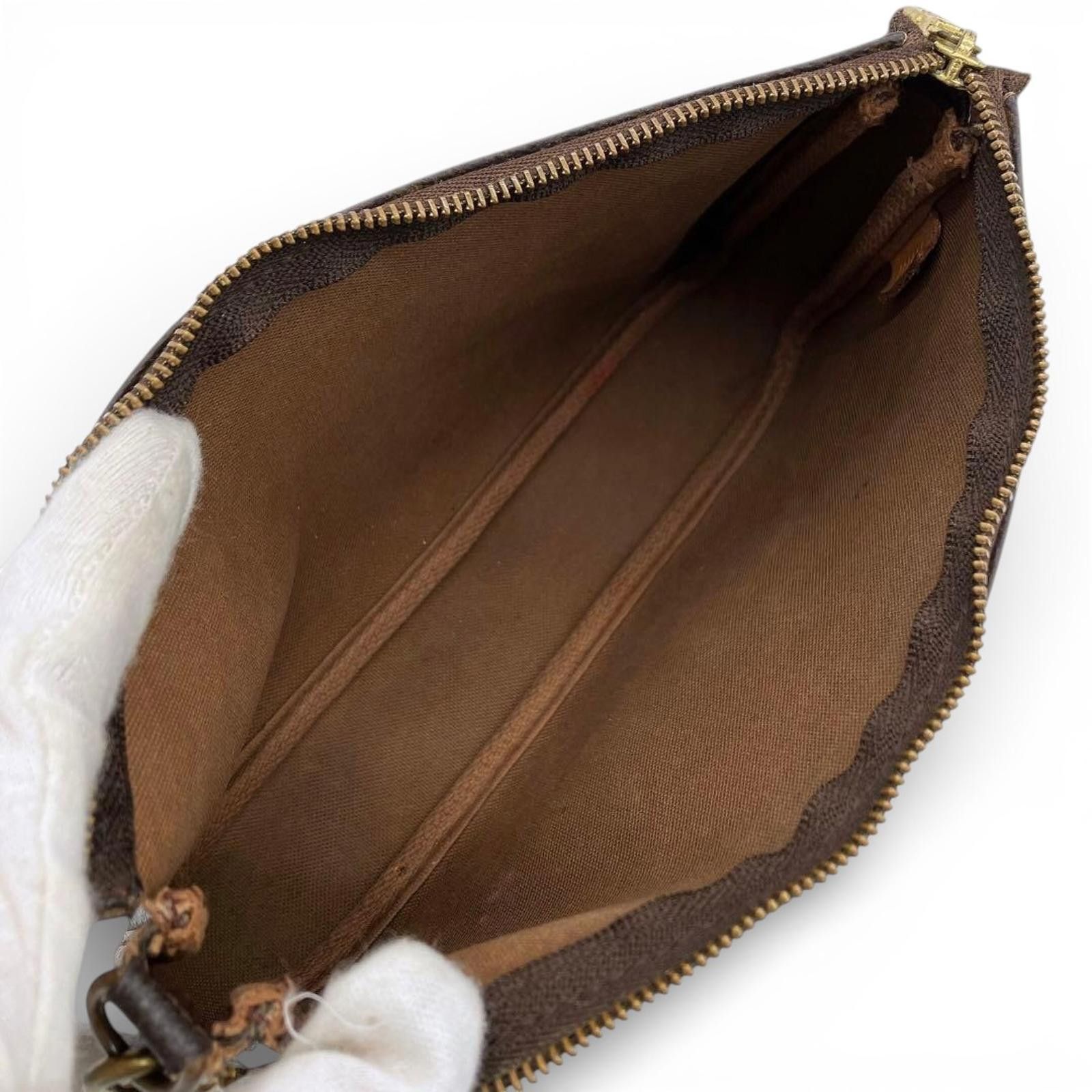 Louis Vuitton Louis Vuitton - Monogram Canvas Pochette Accessoires Bag Size ONE SIZE - 6 Thumbnail