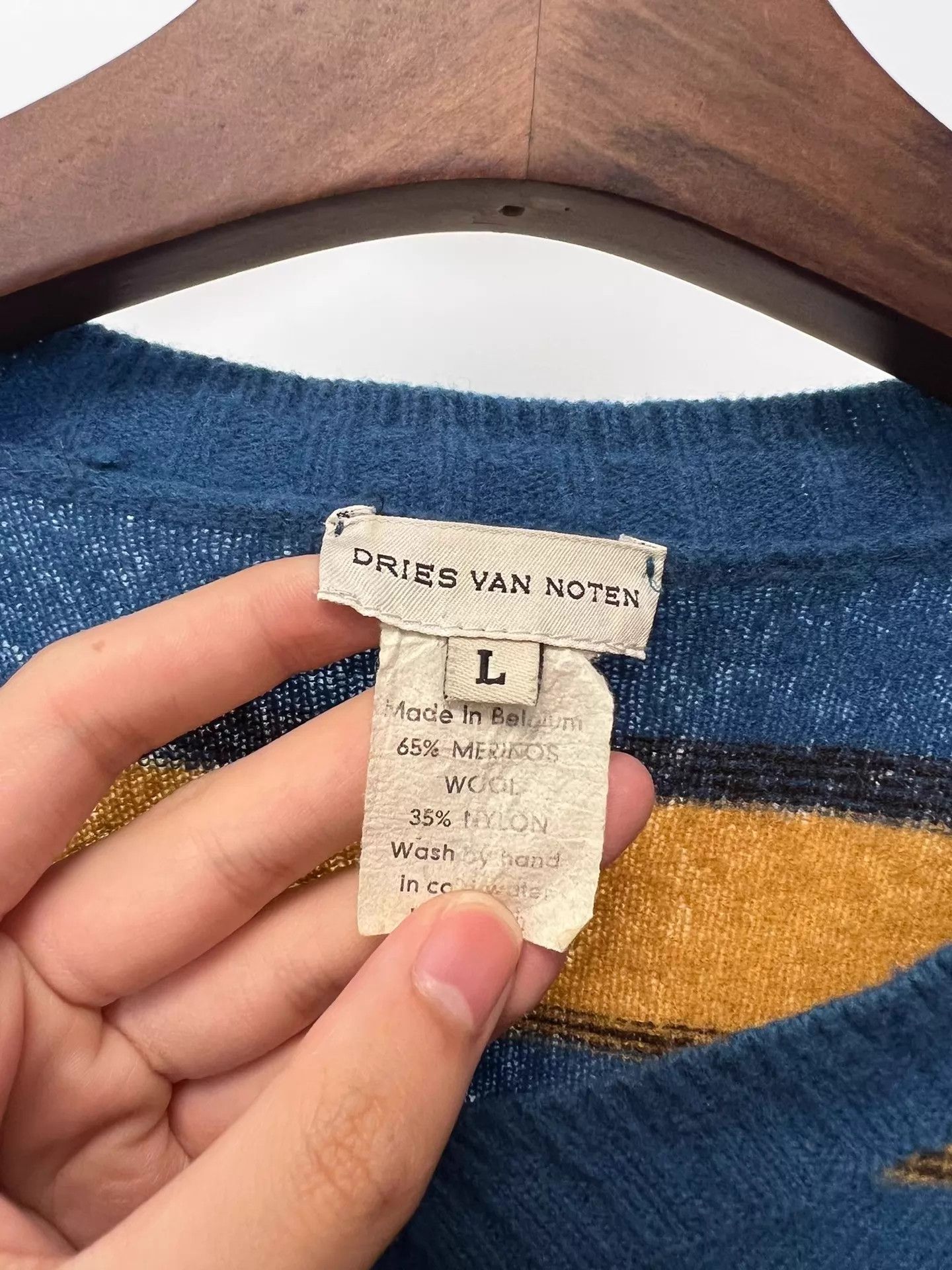 Dries Van Noten Dries Van Noten Color Blocked V-Neck Knit Sweater L Size L / US 10 / IT 46 - 6 Thumbnail