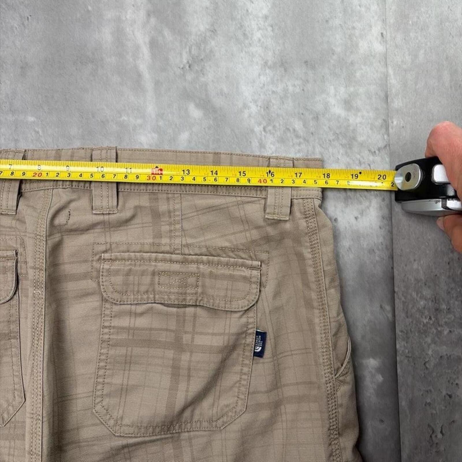 The North Face Vintage Beige The North Face Grunge Baggy Plaid Cargo Shorts Size US 36 / EU 52 - 6 Thumbnail