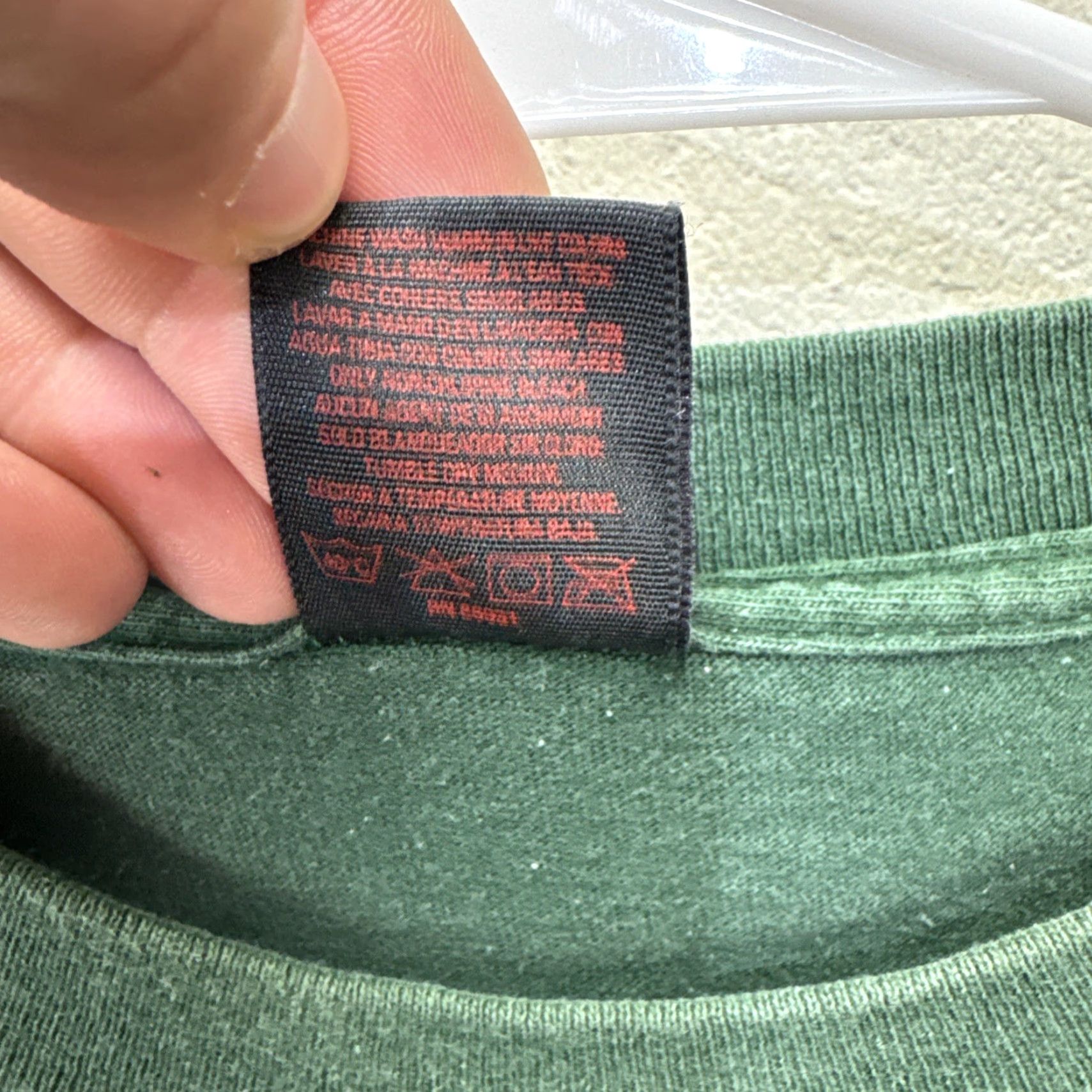 Vintage VINTAGE Fashion Victim Art Courtney Davis T Shirt Green XL Men Graphic Tee 1990s Cotton Short Sleeve Grunge US Made Size US XL / EU 56 / 4 - 4 Thumbnail
