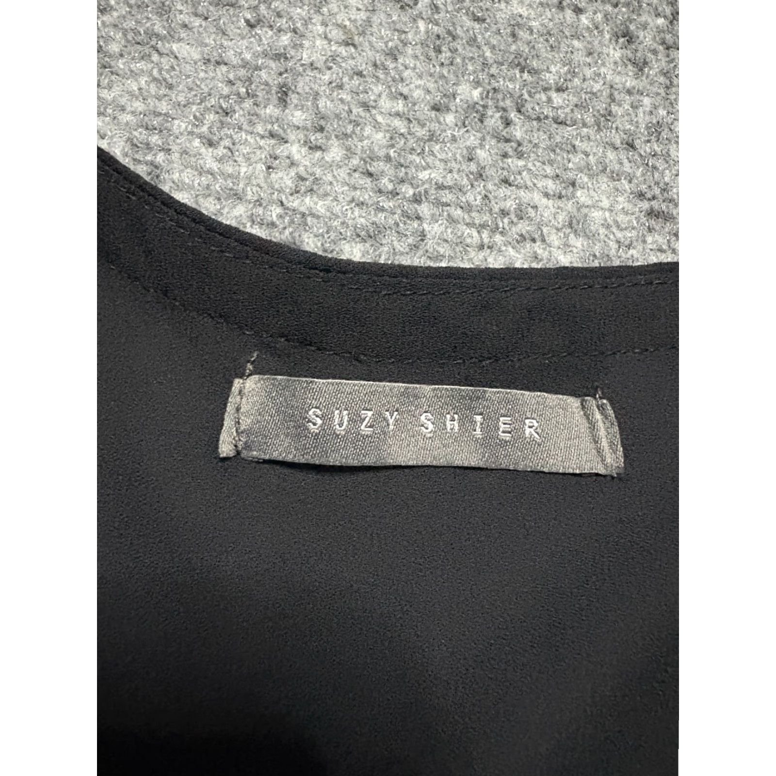 Vintage Suzy Shier Blouse Womens Medium Black Sleeveless Half Zip Lightweight Easy Care Stretch Regular Shirt Casual Workwear Size M / US 6-8 / IT 42-44 - 4 Thumbnail