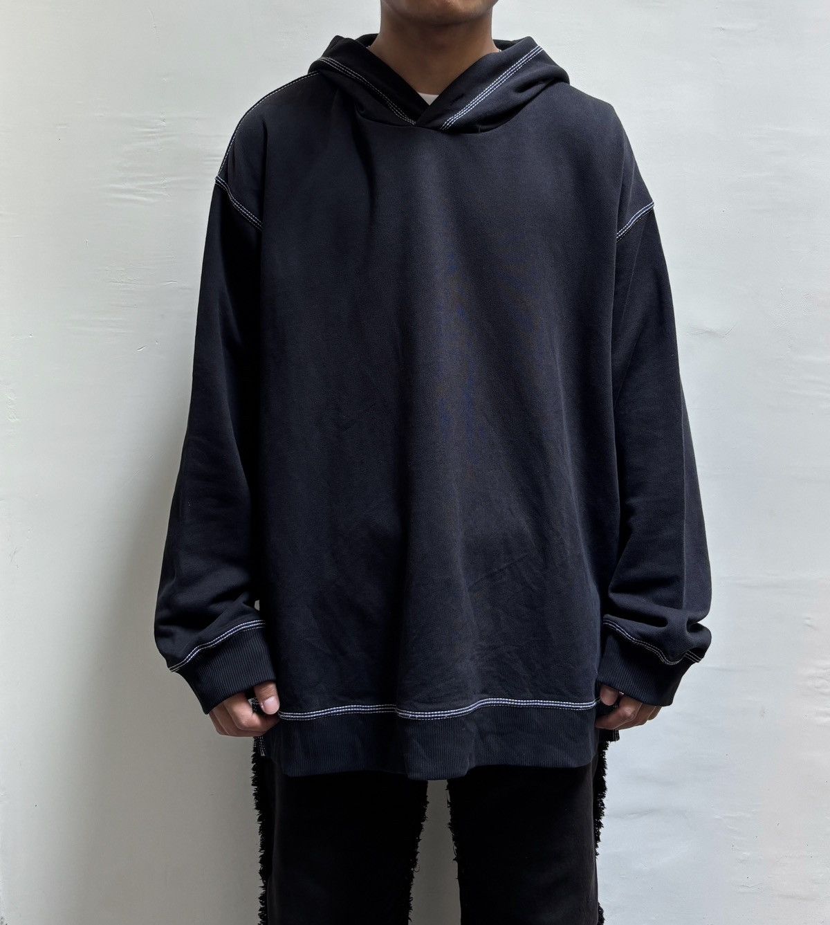 Maison Margiela FREE TAX! MM6 Contrast Stitching Side Cut Hoodie Size US L / EU 52-54 / 3 - 14 Thumbnail