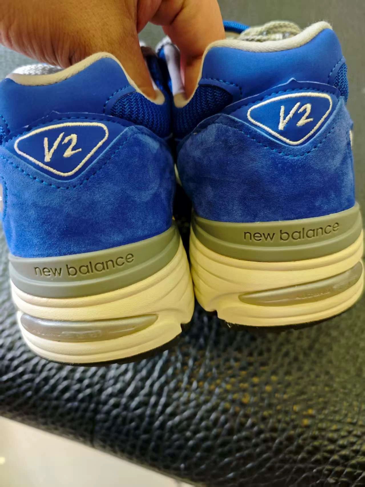 New Balance New Balance 991V2 U991BL2 UK Blue Men Low Top Trainers Size US 10 / EU 43 - 3 Thumbnail
