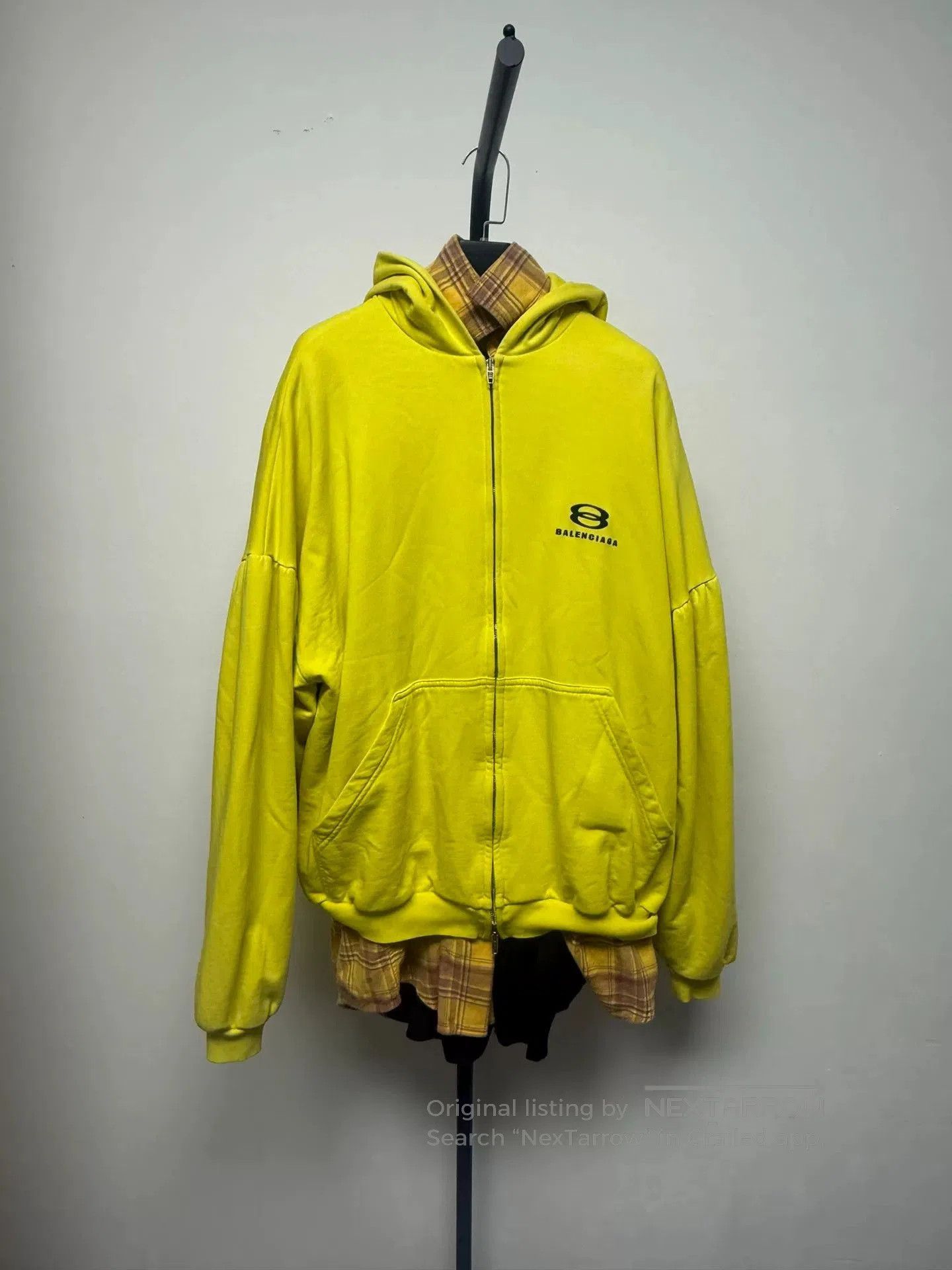 Balenciaga Balenciaga Yellow Spliced Print Loose Hoodie. Size M / US 6-8 / IT 42-44 - 1 Thumbnail