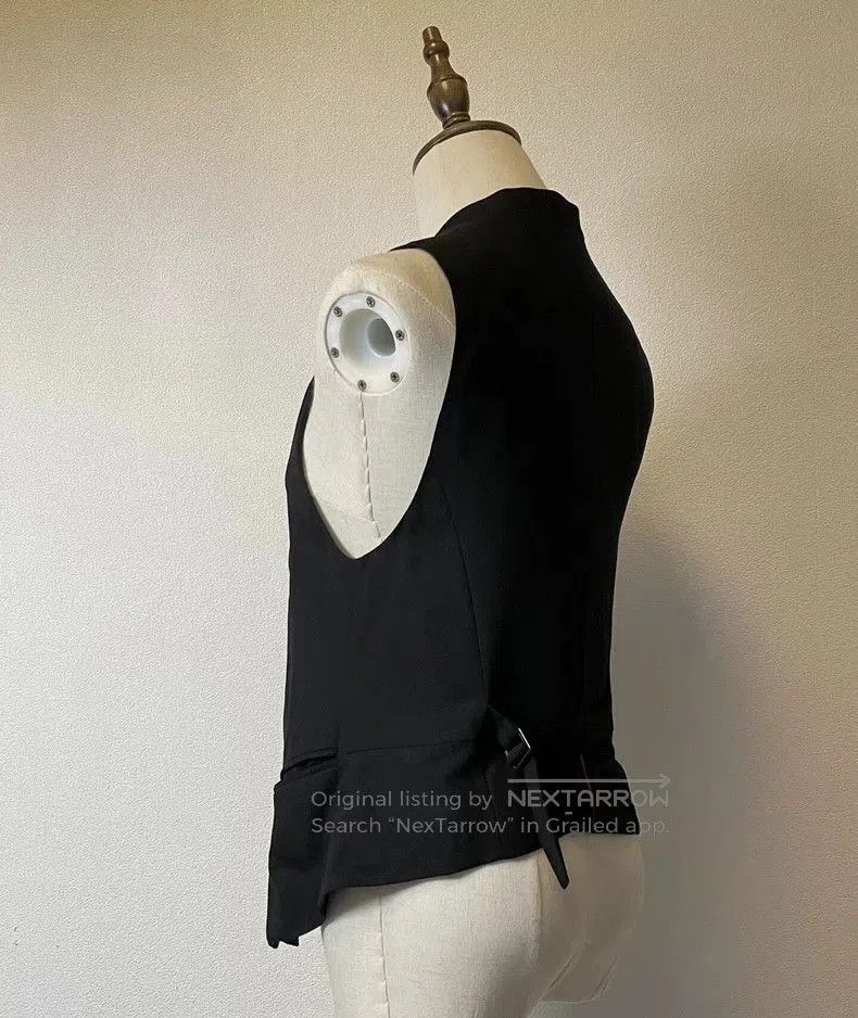 Ann Demeulemeester ann demeulemeester's fleece vest is cut and slimming. Size US S / EU 44-46 / 1 - 3 Thumbnail