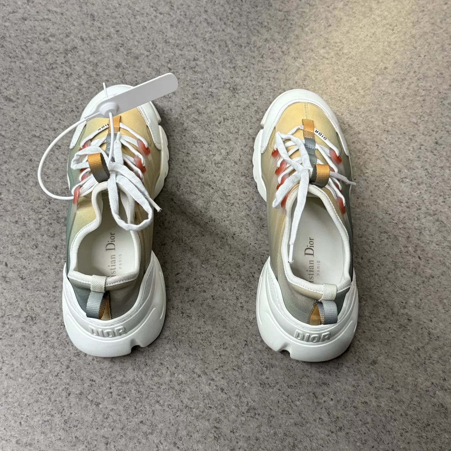 Dior Dior D/connect gradient dad shoe 38.5 like new Size US 8 / IT 38 - 8 Thumbnail