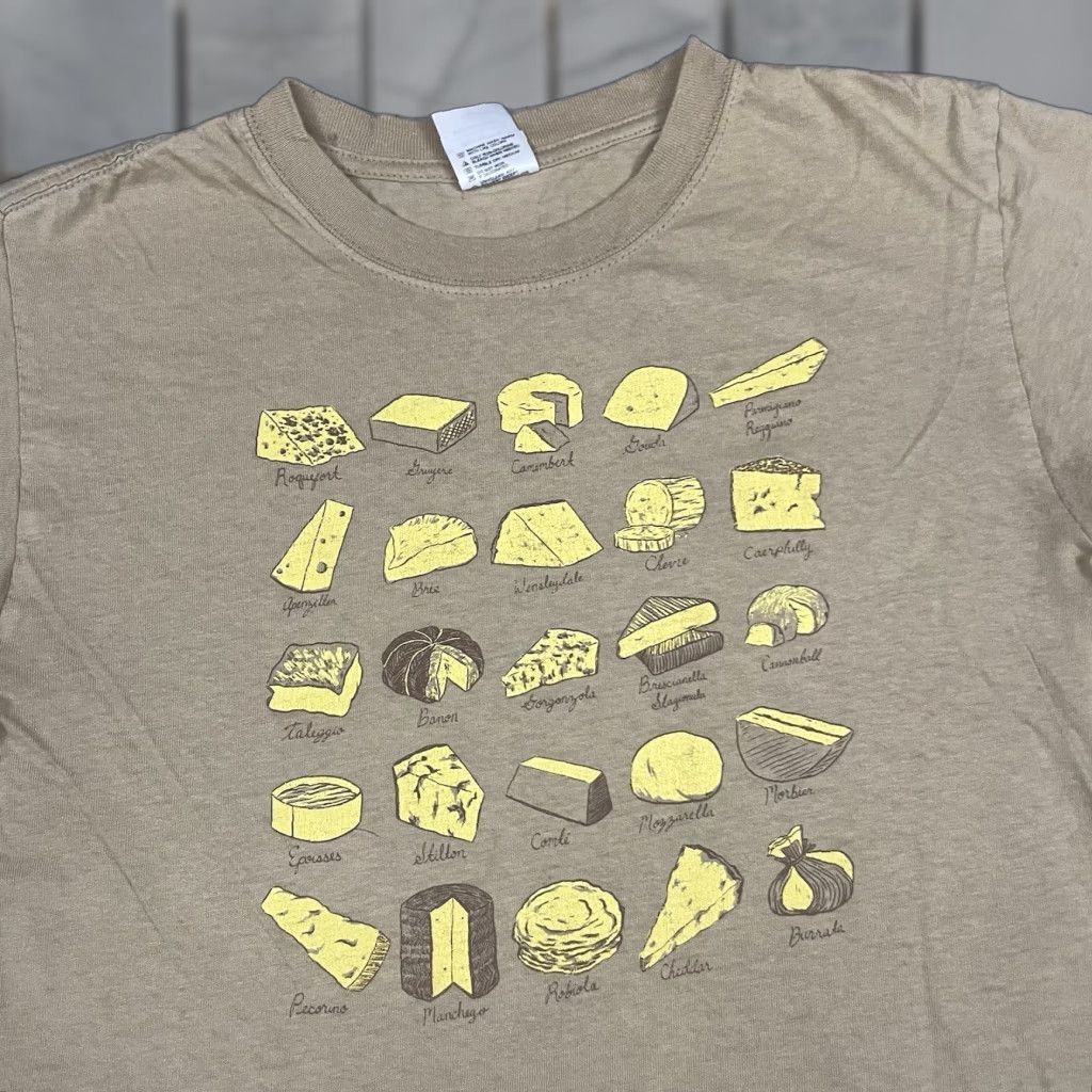 Gildan VINTAGE Gildan T-Shirt Mens 90s Cheese Brown Short Sleeve Crew Neck S Small Cotton Distressed Pattern Solid Graphic Print Vintage Rare Brie Size US S / EU 44-46 / 1 - 1 Thumbnail