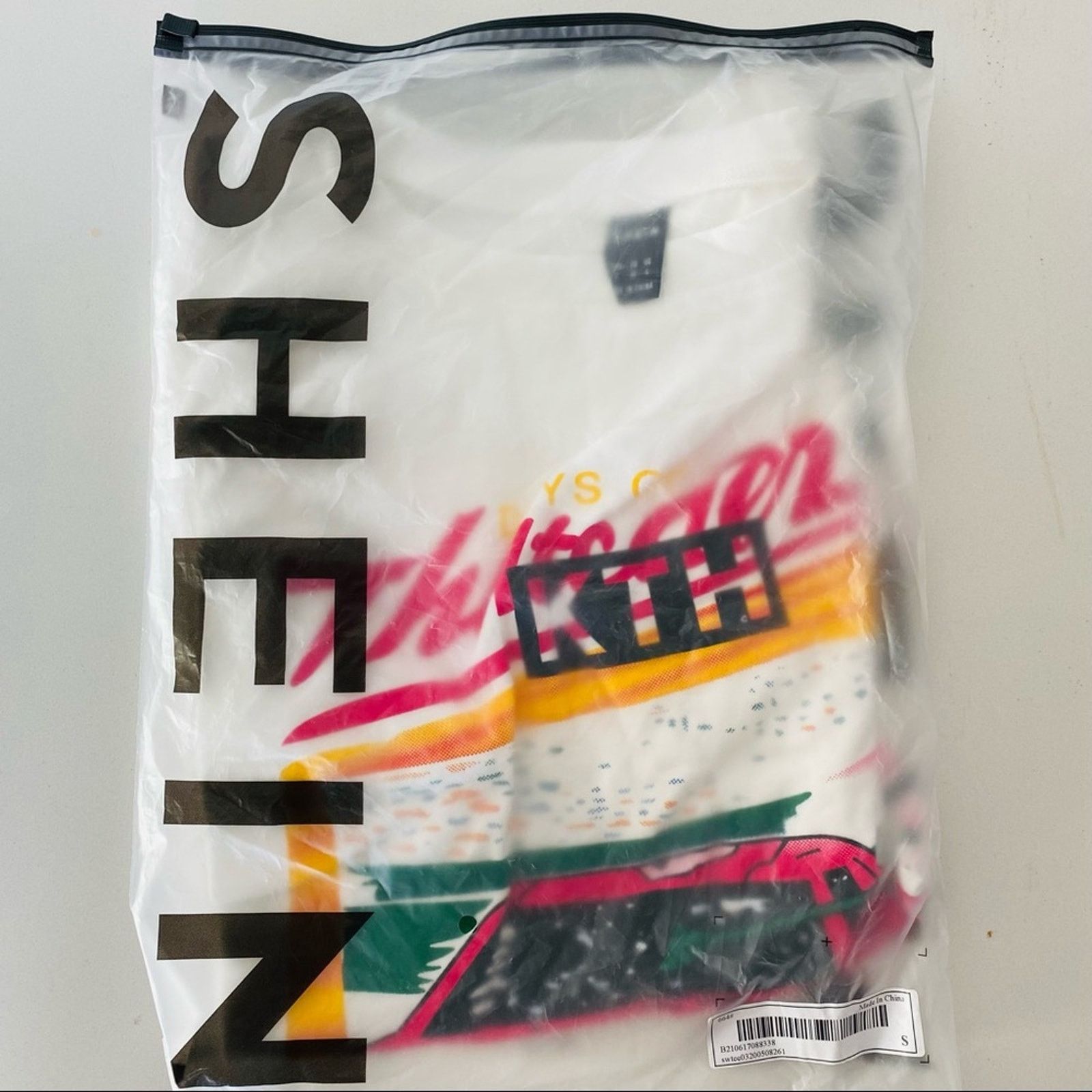 Shein NEW SHEIN White Race Car Graphic Print Classic Tee Shirt Top Size S / US 4 / IT 40 - 8 Thumbnail