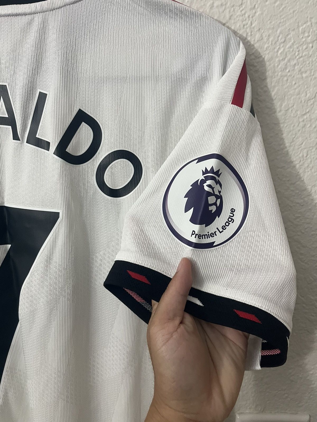 Adidas 2022/23 Manchester United Soccer Jersey Cristiano Ronaldo 7 Size US M / EU 48-50 / 2 - 9 Thumbnail