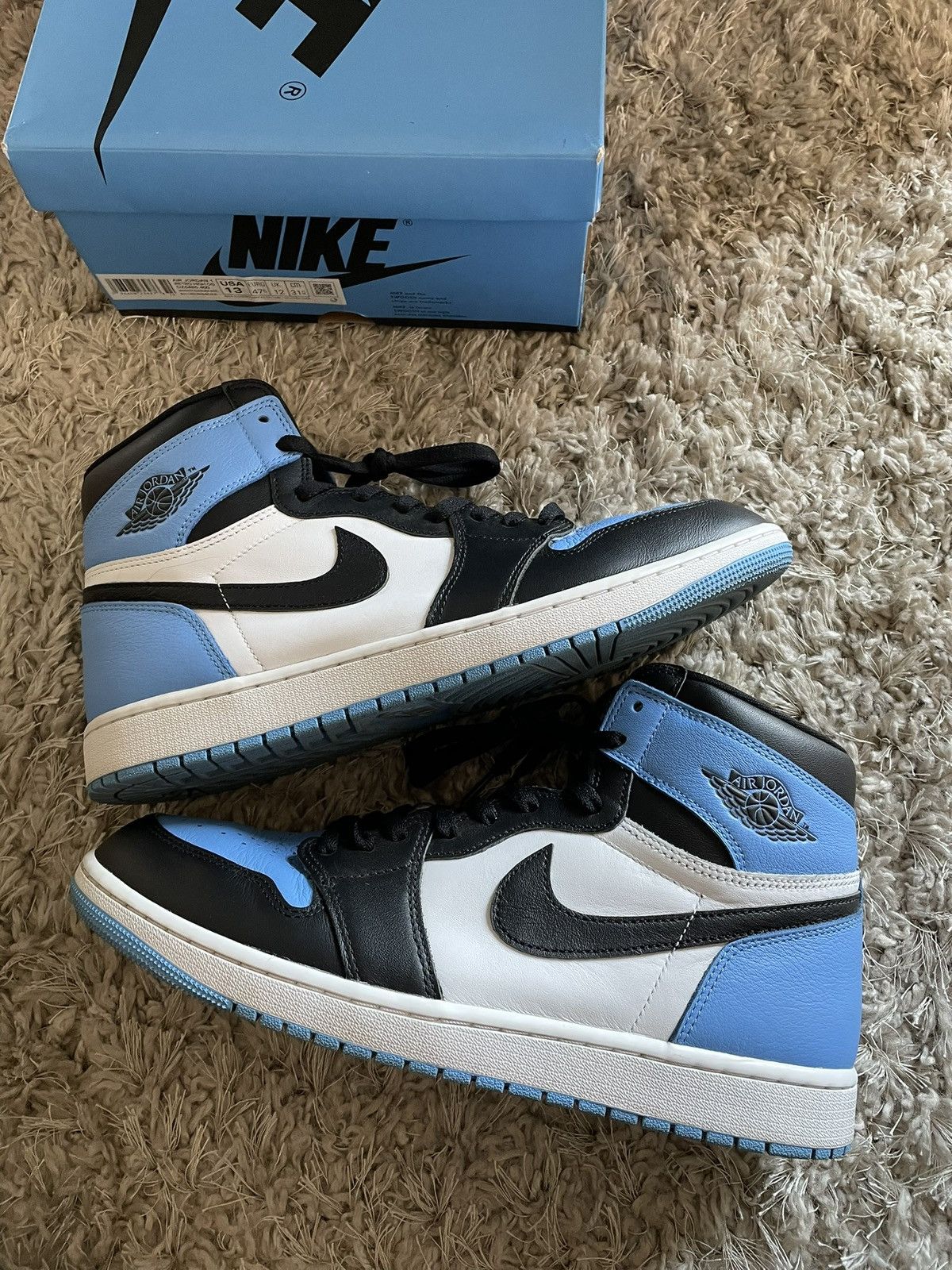 Jordan Brand Jordan 1 UNC Toe Size US 13 / EU 46 - 2 Thumbnail