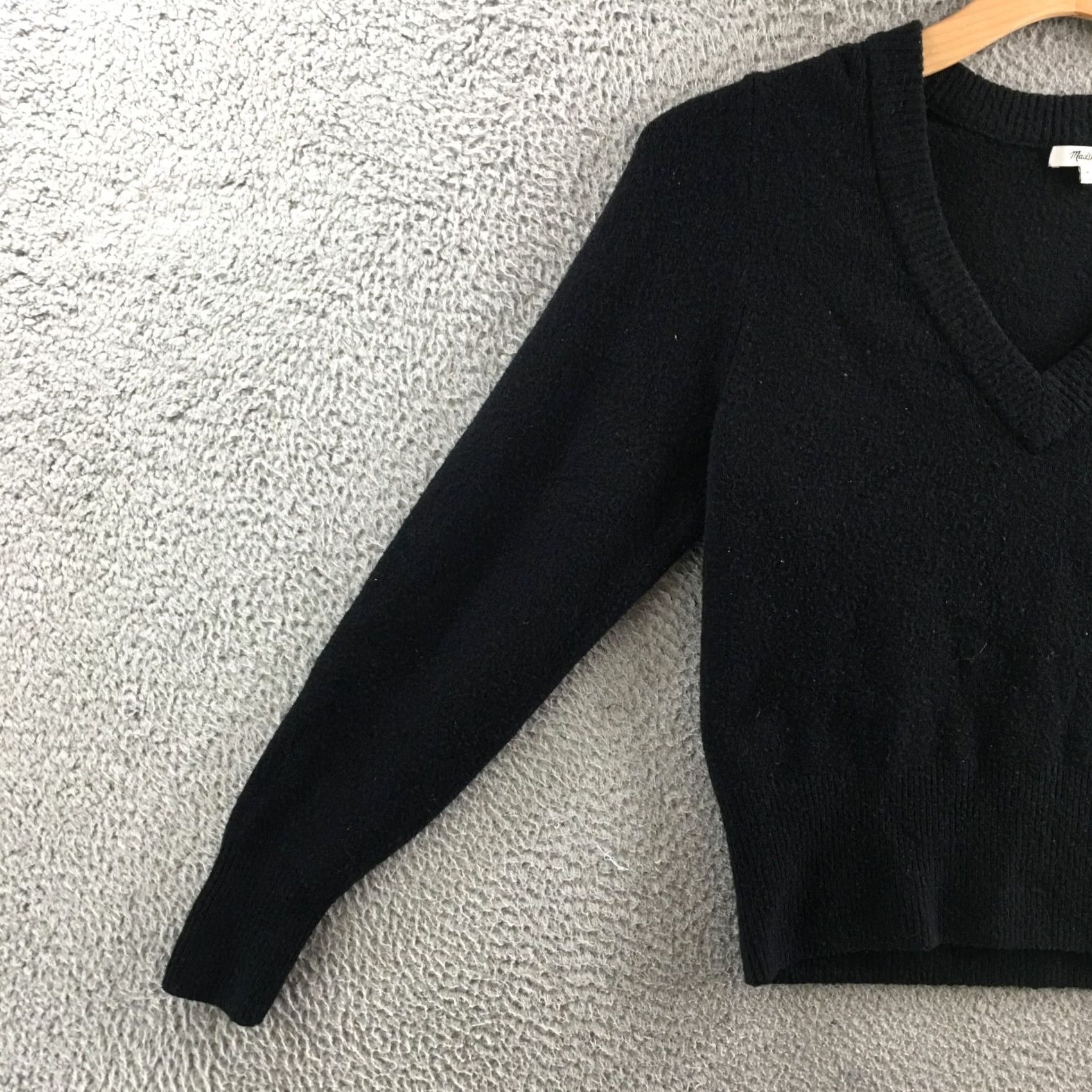 Madewell Madewell Sweater Shirt Womens M Black V-Neck Crop Puff Shoulder Long Sleeve Pullover Size M / US 6-8 / IT 42-44 - 4 Thumbnail