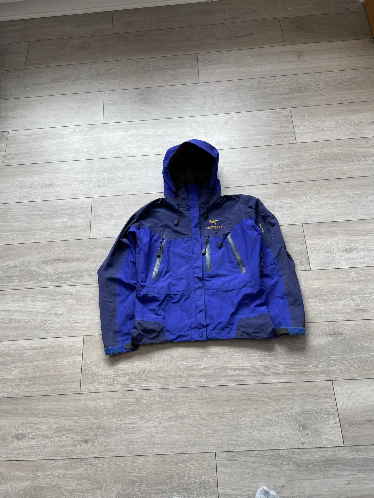 image of Arcteryx 2004 Two Tone Blue Arc’Teryx Theta Ar Goretex Jacket, Men's (Size XS)