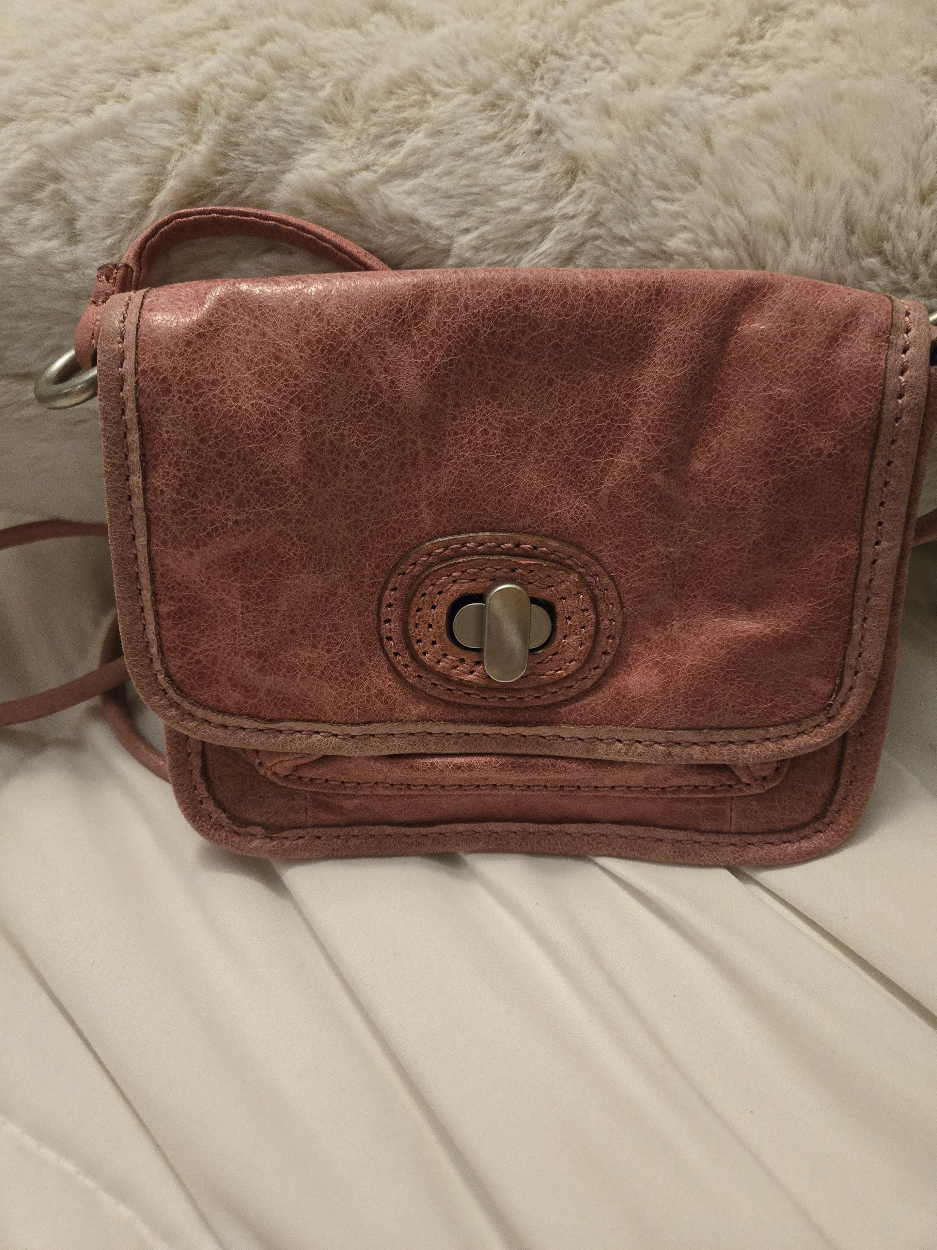 Fossil Fossil Leather Fushia Crossbody Handbag Size ONE SIZE - 1 Thumbnail
