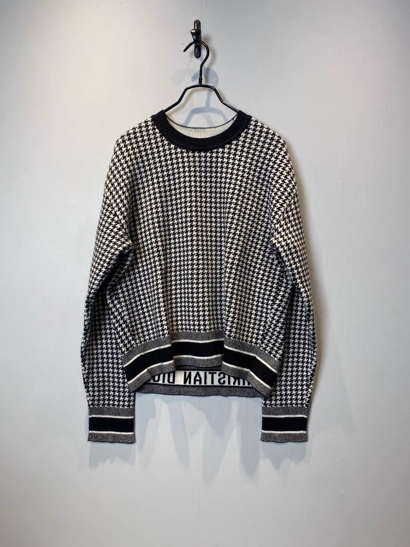 Dior Dior Black and White Houndstooth Logo Cashmere Sweater K36 Size XS / US 0-2 / IT 36-38 - 1 Thumbnail