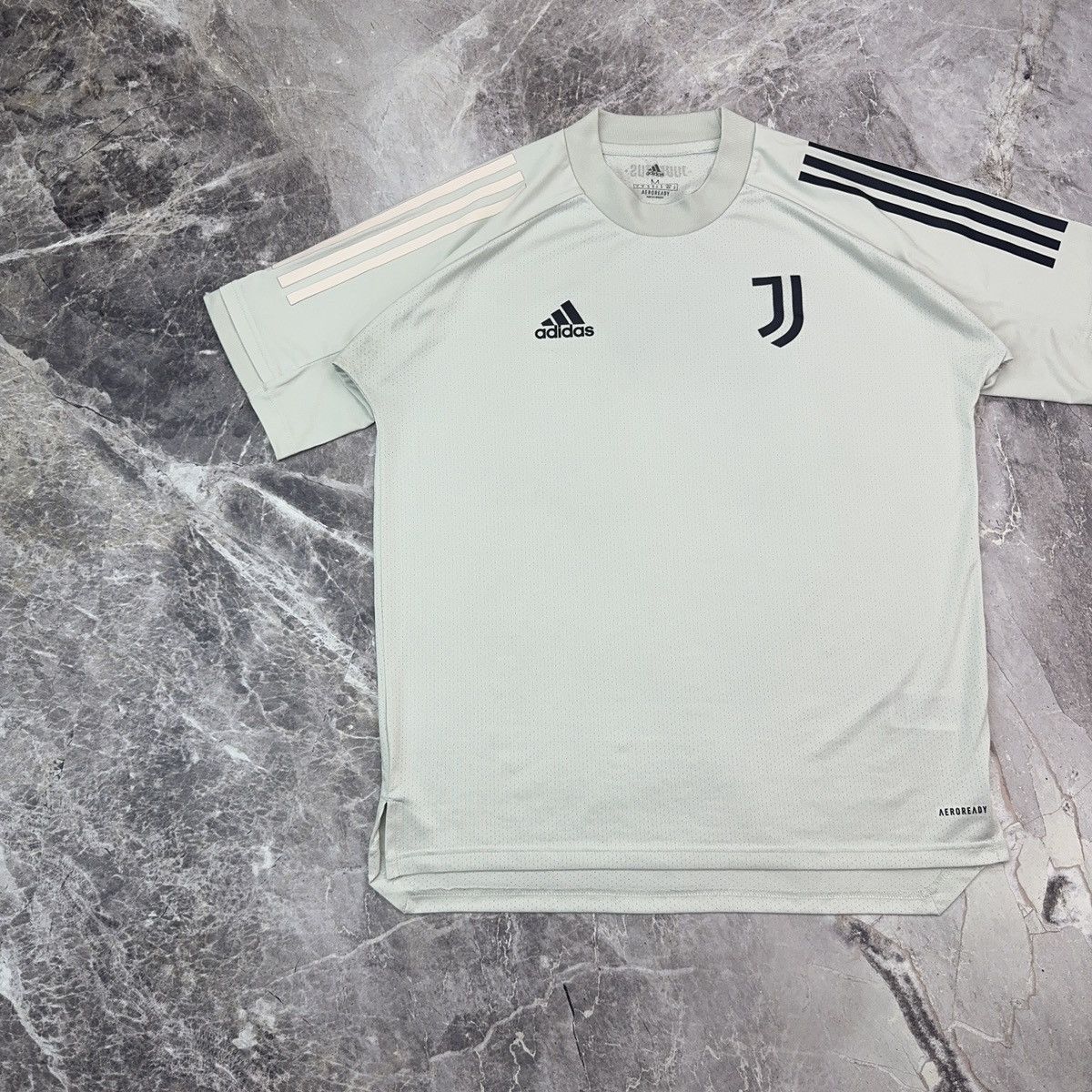 Adidas Adidas Juventus Jersey Training 2020-2021 Soccer Football Size US M / EU 48-50 / 2 - 4 Thumbnail