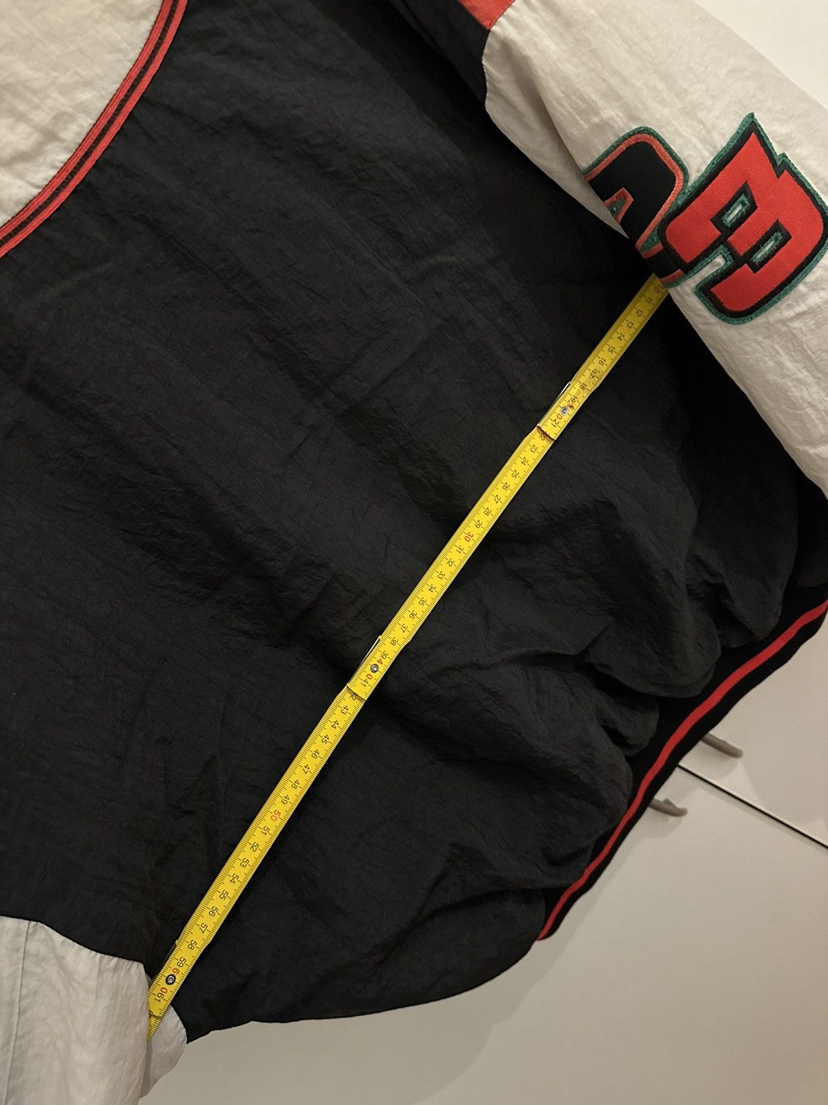 Nike Nike Air Jordan Jacke Jacket Size M Retro Vintage Size US M / EU 48-50 / 2 - 15 Thumbnail