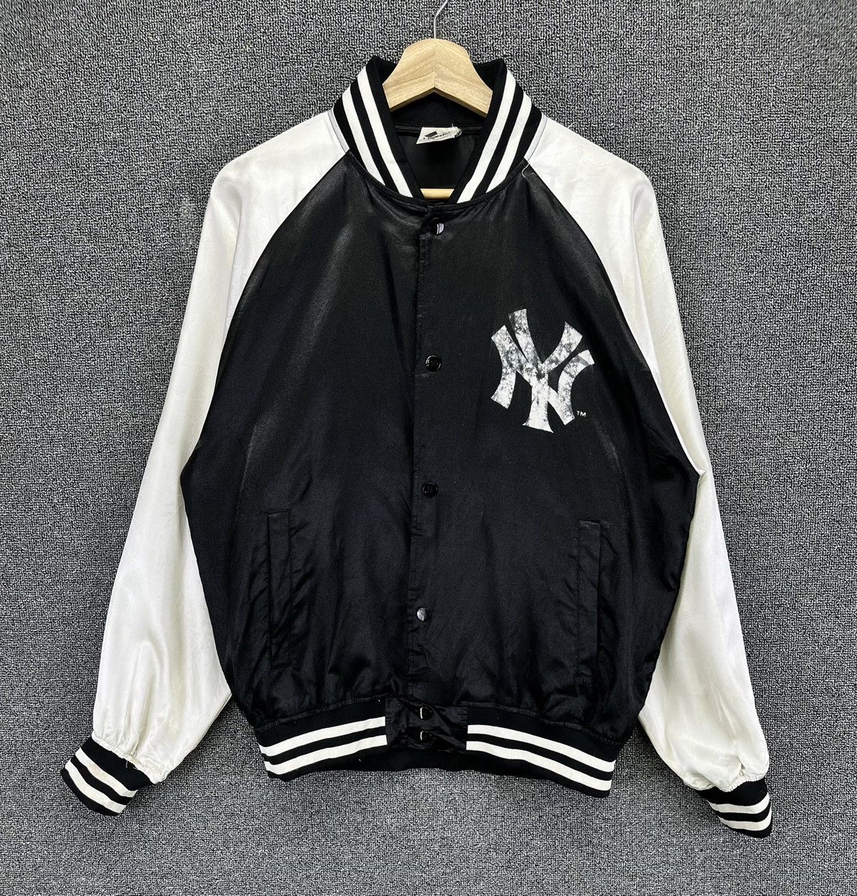 Majestic Vintage Majestic MLB New York Trashed Varsity Jacket Size US L / EU 52-54 / 3 - 1 Thumbnail