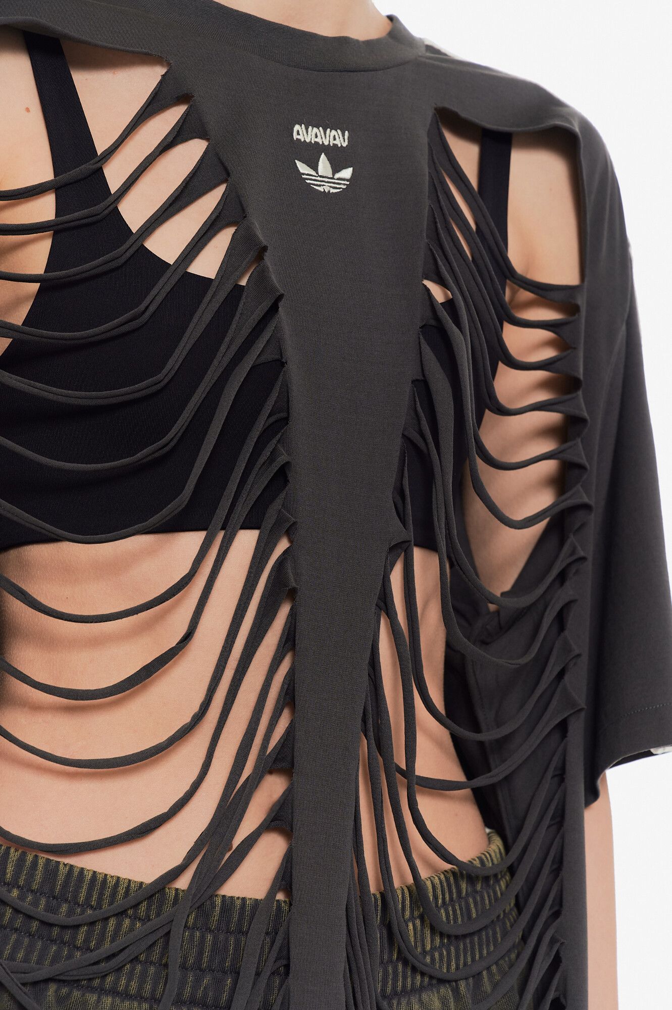 トップス adidas by Avavav SLASHED T-SHIRT adidas by Avavav SLASHED T-SHIRT カーボン（アディダス バイ