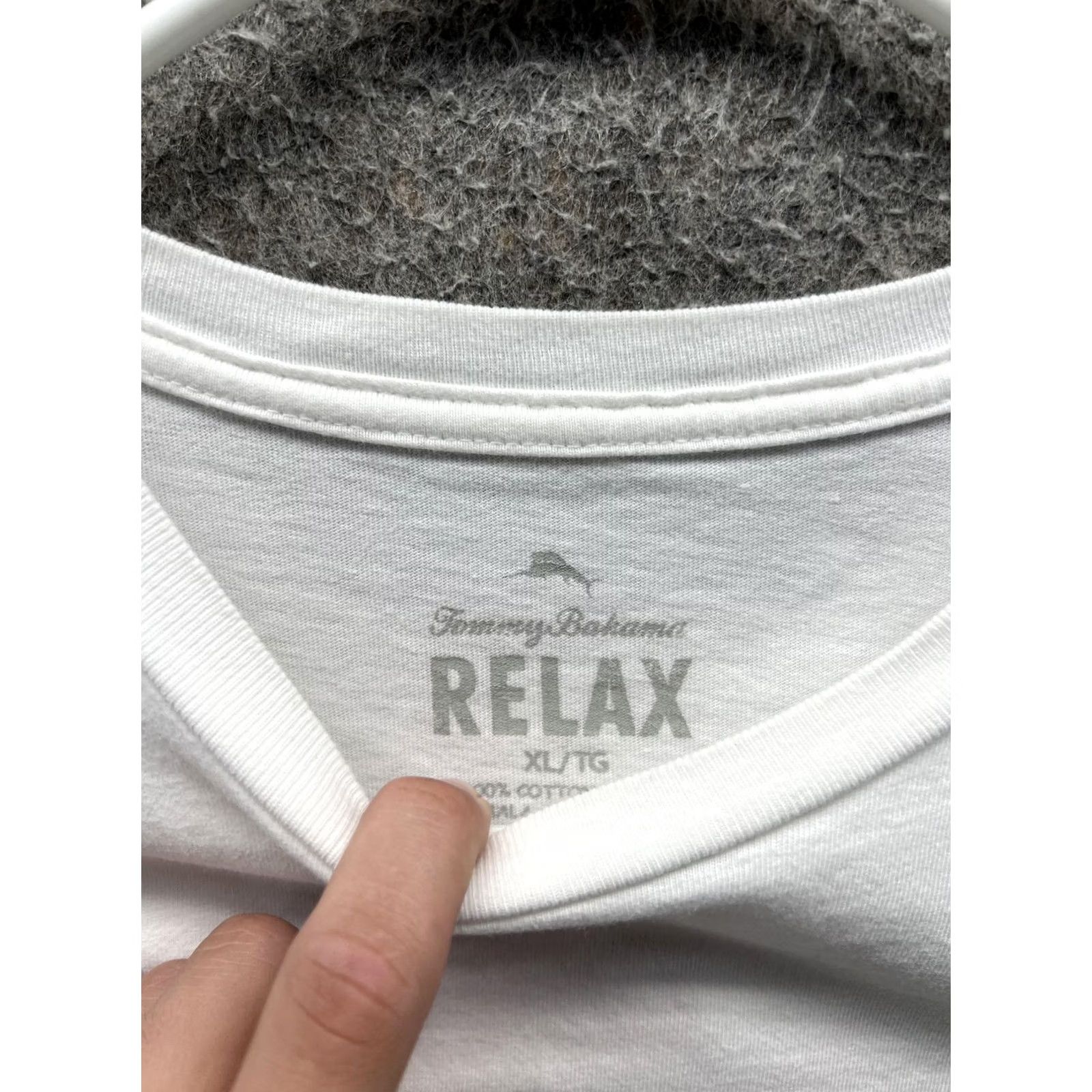 Tommy Bahama Tommy Bahama Shirt Mens XL White Relax Logo Tee Summer Tap Room Vintage EUC Size US XL / EU 56 / 4 - 6 Thumbnail