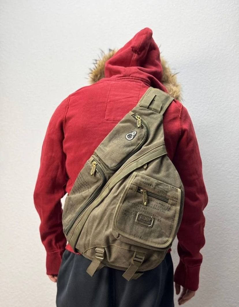 Avant Garde x Vintage Bag Fur Sling Bag Vintage Cargo Bag Multi Pocket in Green, Men's