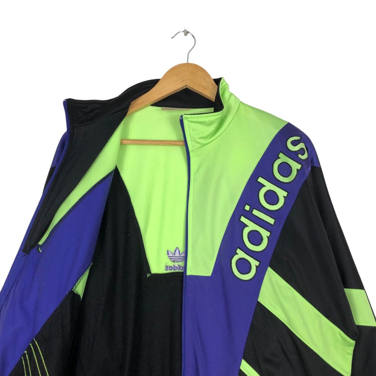 Adidas Adidas Vintage Jacket 90s Japan Production Medium Size US M / EU 48-50 / 2 - 10 Thumbnail