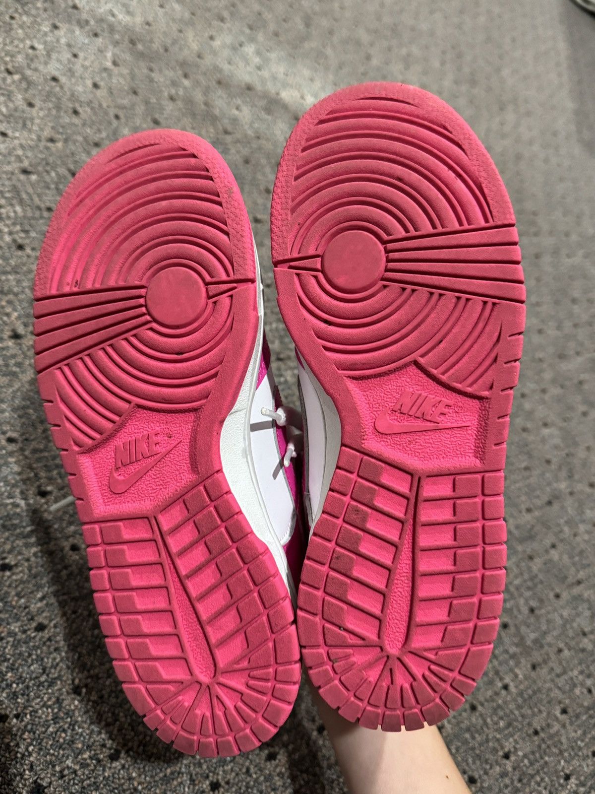Nike Nike Dunk Low Pink White Size 5.5Y Women’s 7 Size US 7 / IT 37 - 5 Thumbnail
