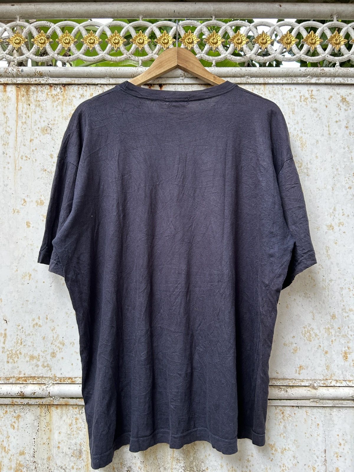 Vintage Vintage 90s Giorgio Armani Shot Sleeve T-shirt Size US L / EU 52-54 / 3 - 7 Thumbnail