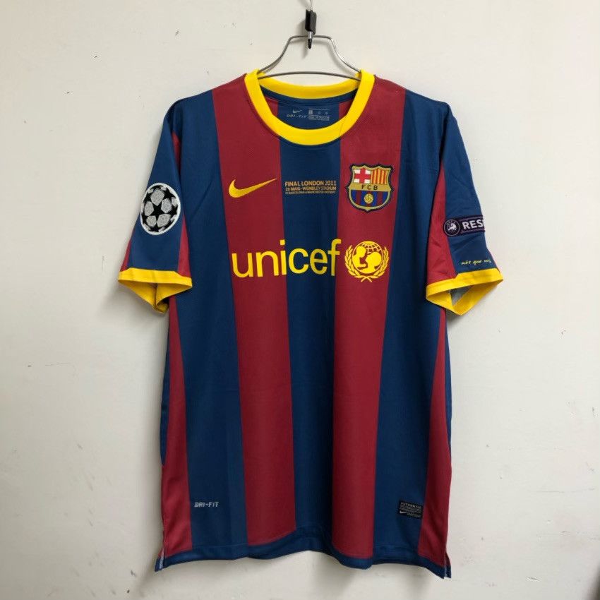 Vintage 2010-11 Messi Barcelona Home Soccer Jersey Size US L / EU 52-54 / 3 - 1 Thumbnail