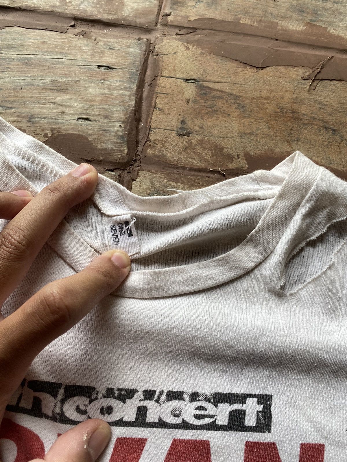 Band Tees × Vintage Vintage Nirvana in concert T Shirts Size US M / EU 48-50 / 2 - 3 Thumbnail