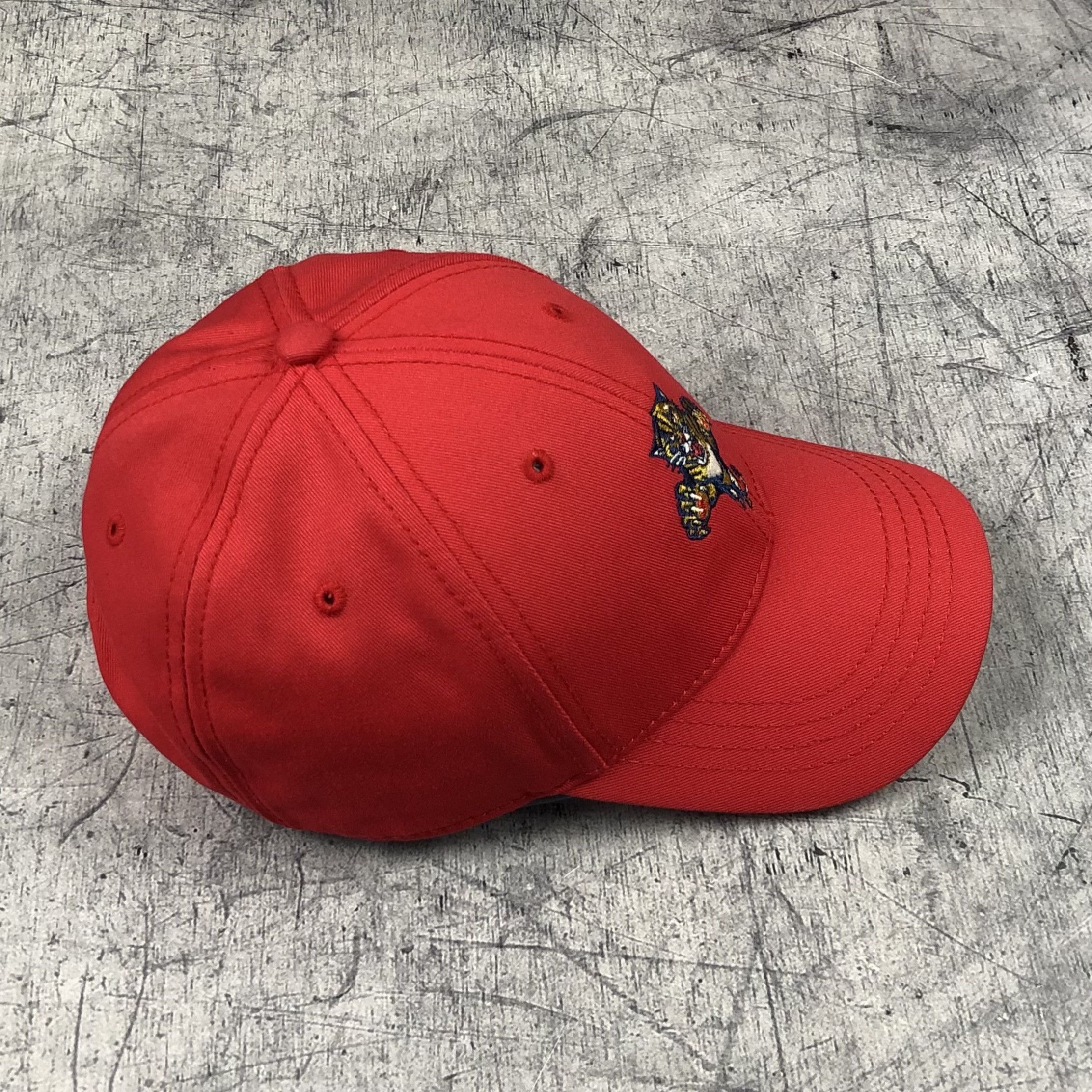NHL Vintage NHL Florida Panthers Cap Size ONE SIZE - 5 Thumbnail