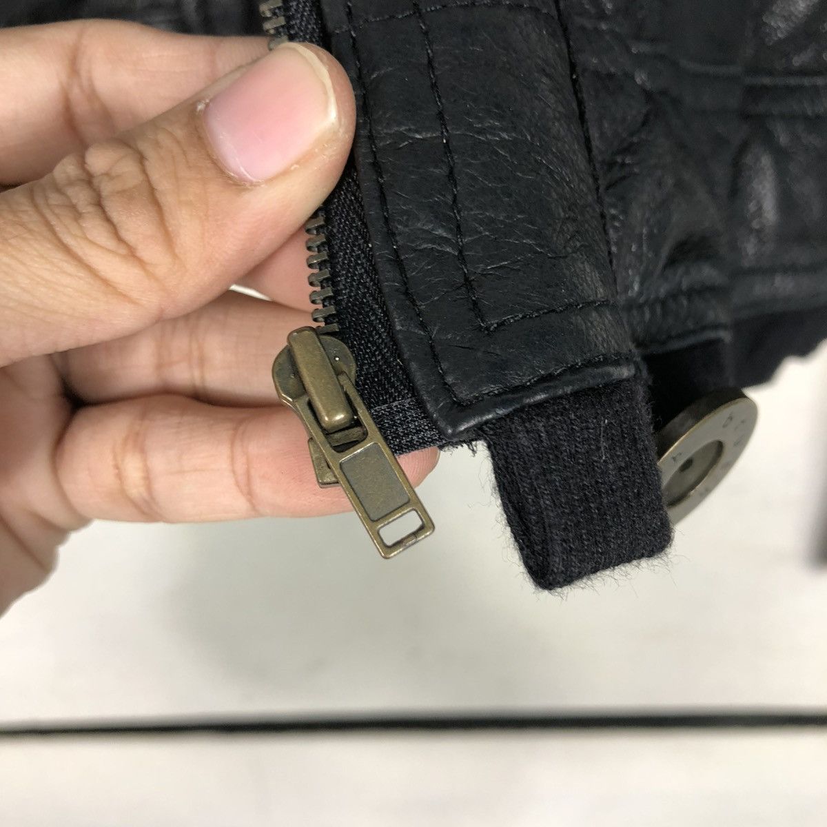 Japanese Brand 🔥VINTAGE CROPPED BIKER LEATHER JACKET BRUSH ISSEY MIYAKE Size US S / EU 44-46 / 1 - 19 Thumbnail