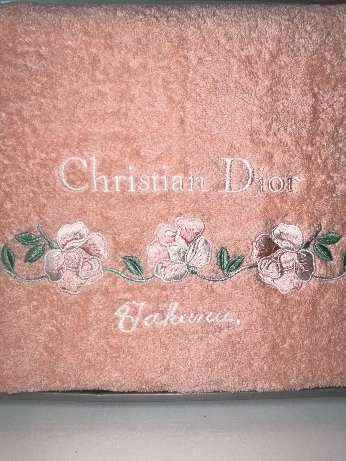 Dior Dior Peach Pink Floral Embroidered Bath Towel in Box Size ONE SIZE - 5 Thumbnail