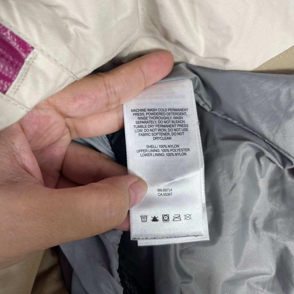 Columbia Vintage Columbia Omni-Tech Hooded Outdoor Rain Jacket Size L / US 10 / IT 46 - 9 Thumbnail