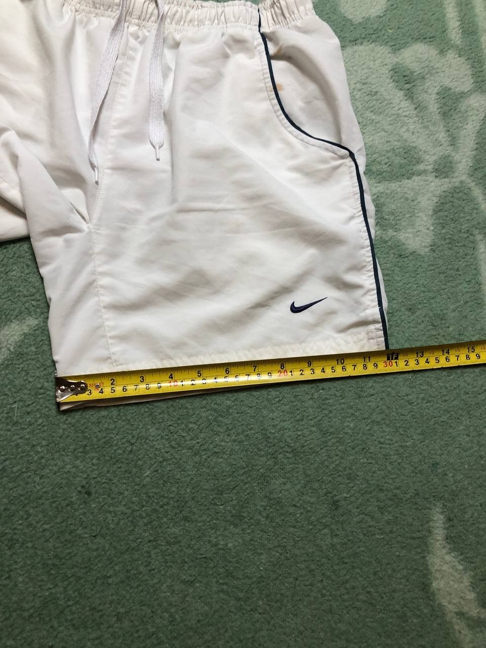 Nike Vintage NIKE logo white shorts crazy Y2K streetwear Size US 32 / EU 48 - 12 Thumbnail