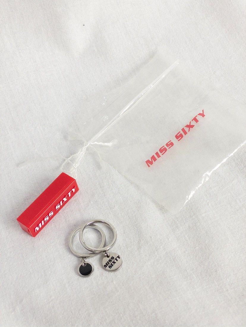 Miss Sixty Set of Miss 60 stainless steel rings y2k 2000s vintage Size ONE SIZE - 9 Thumbnail