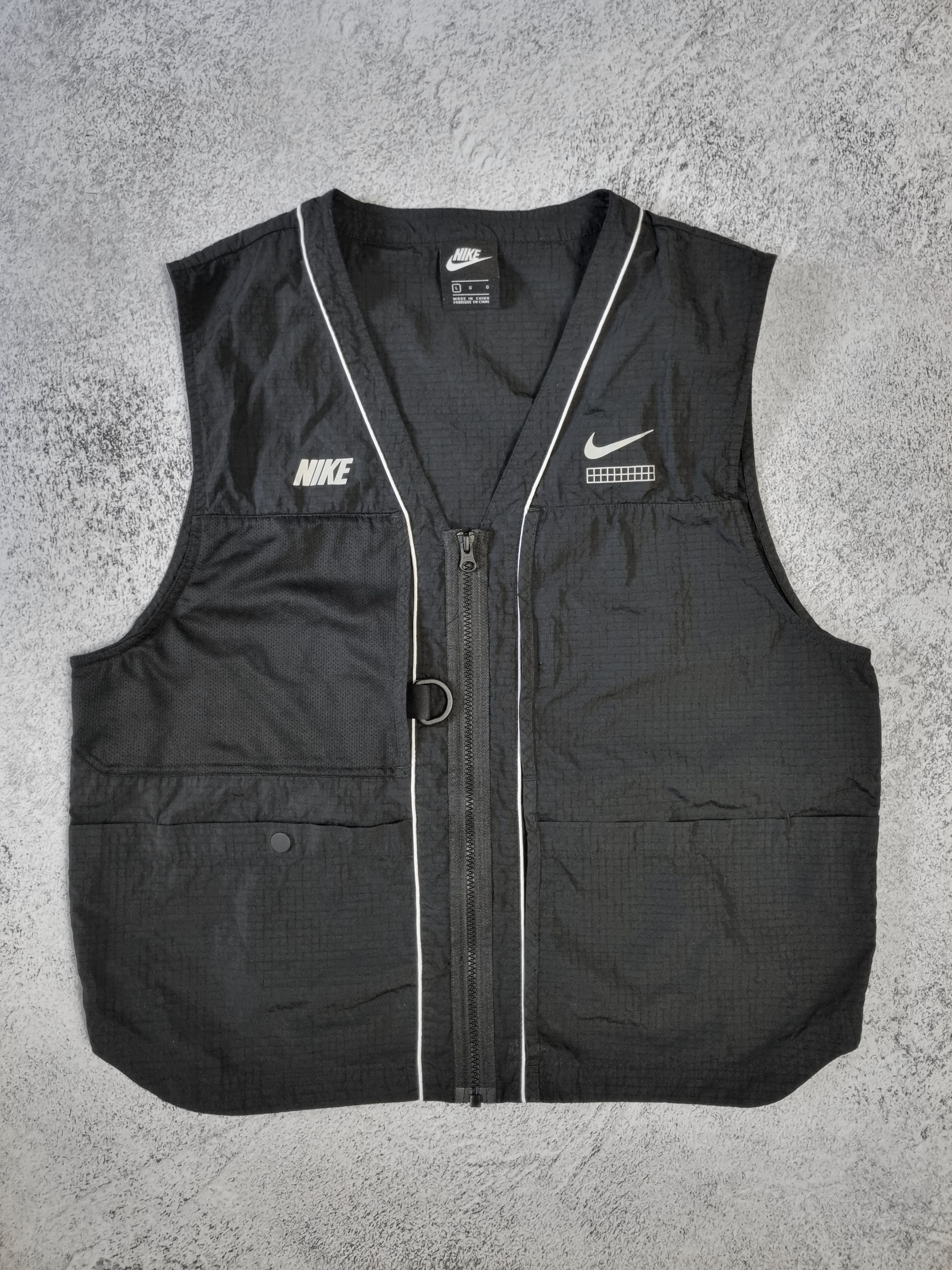 Nike Nike NSW Multipocket Nylon Vest Size US L / EU 52-54 / 3 - 1 Thumbnail