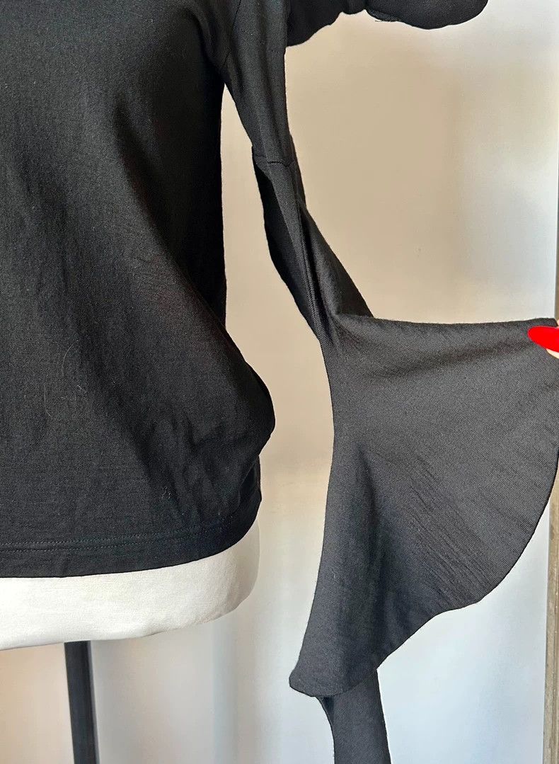 Comme des Garcons Comme Des Garcons Devil's horn detachable twist top Size XS / US 0-2 / IT 36-38 - 2 Thumbnail