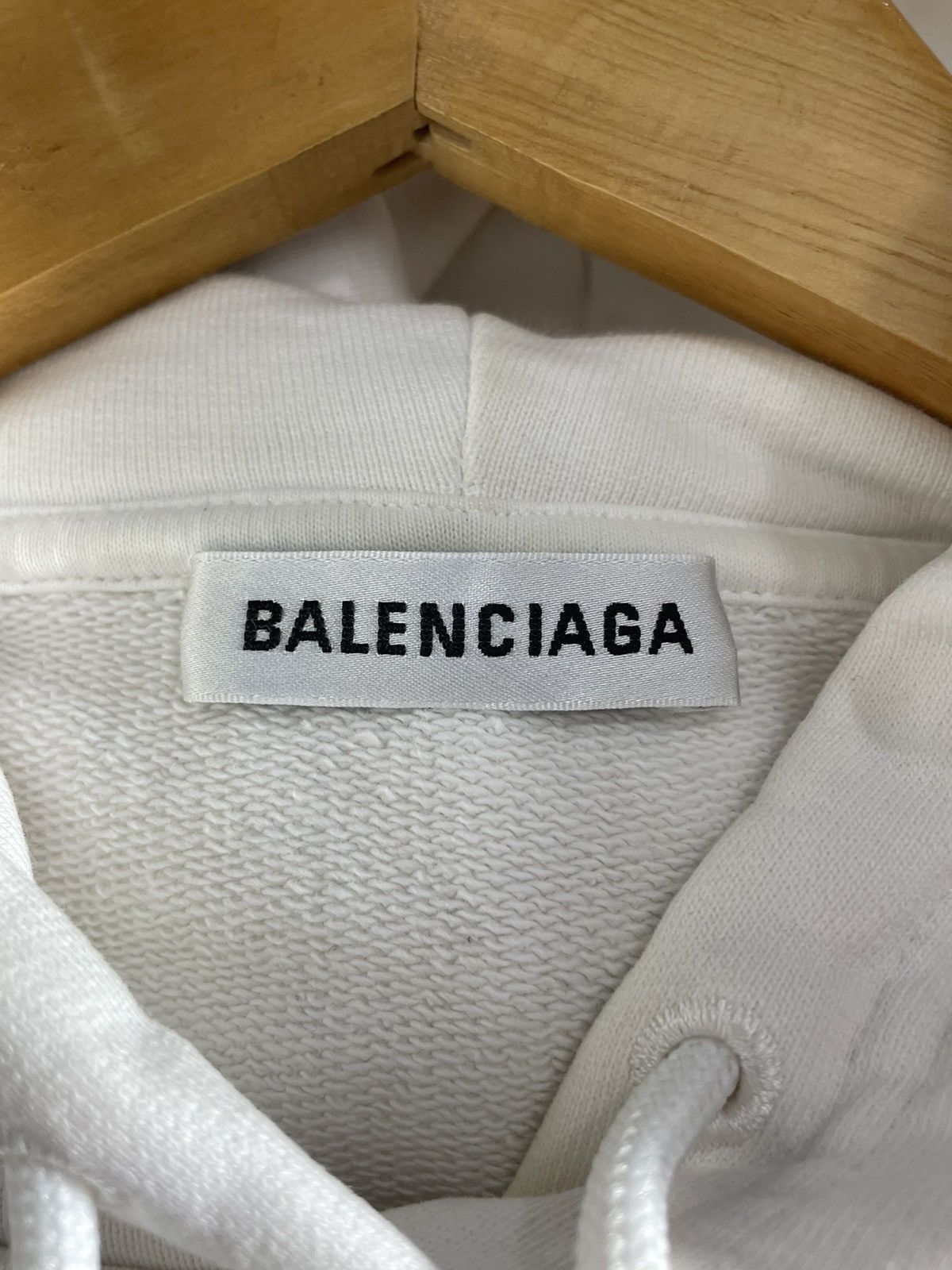 Balenciaga Balenciaga White Archetype Back Logo Hoodie Size US XS / EU 42 / 0 - 9 Thumbnail
