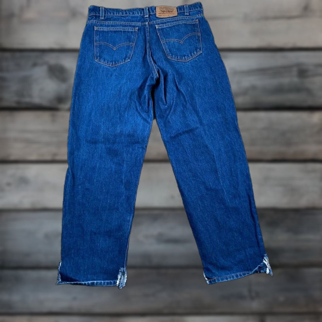 Levi's VINTAGE Levi's 550 Jeans Tapered Fit Men's 36 x 29 Blue Denim 90s Retro Grunge Size US 36 / EU 52 - 1 Thumbnail
