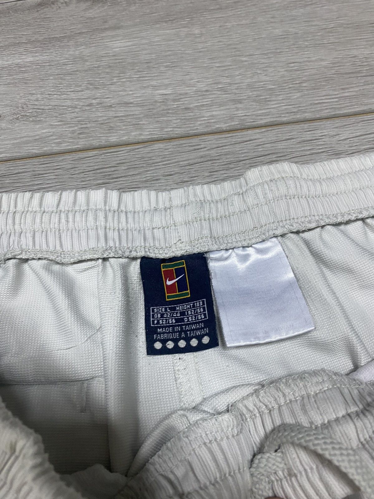 Nike Nike court tennis vintage 90s shorts Size US 34 / EU 50 - 4 Thumbnail