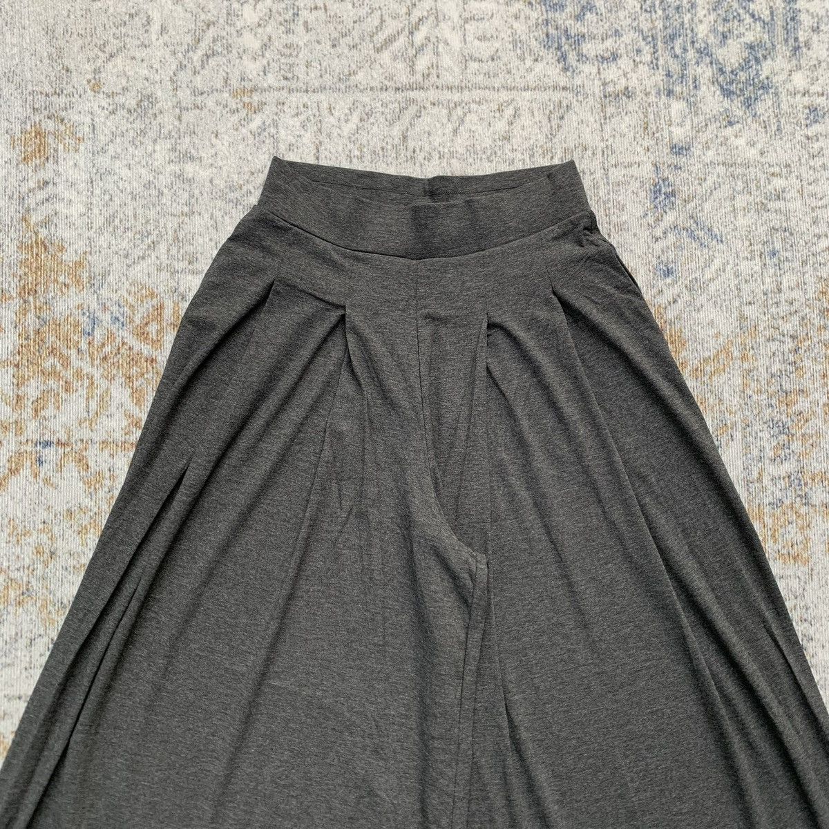 Japanese Brand Rare Japanese Brand Uniqlo Yohji Style SS 2022 Wide Pants Size US 28 / EU 44 - 2 Thumbnail